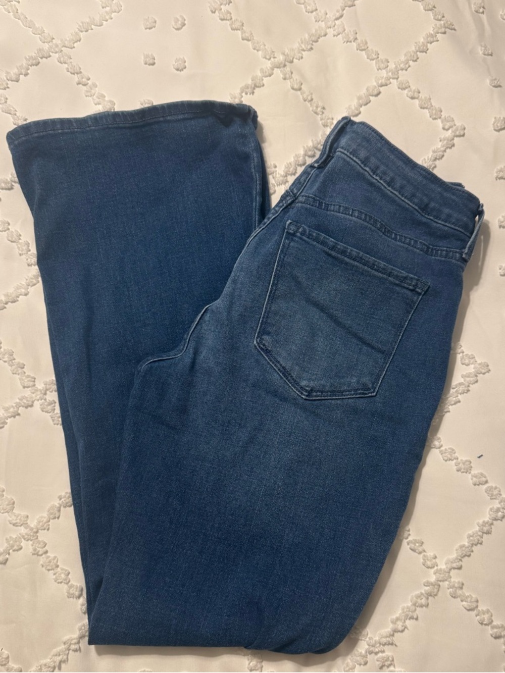 Old Navy WOW Flare Jeans Size 6